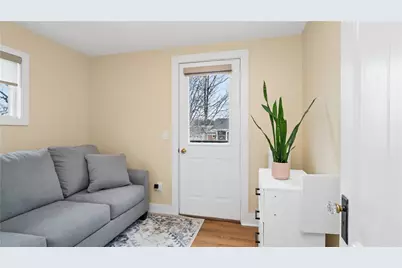 629 Thames Street, Newport, RI 02840 - Photo 21