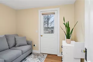 629 Thames St, Newport, RI 02840 - Photo 21