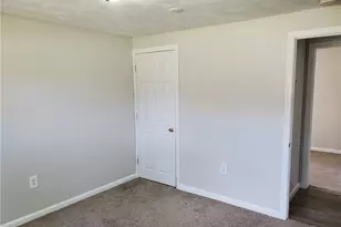 58 River St, West Warwick, RI 02893 - Photo 7