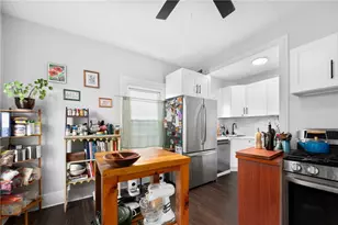 25 Brighton St, Providence, RI 02909 - Photo 13