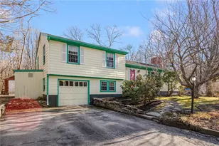 70 Lindley Ave, North Kingstown, RI 02852 - Photo 33