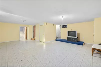 76 Moorefield Street, Providence, RI 02909 - Photo 29