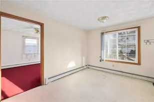 76 Moorefield St, Providence, RI 02909 - Photo 15