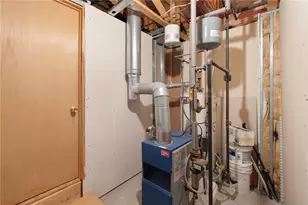 76 Moorefield St, Providence, RI 02909 - Photo 33