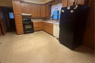 507 Academy Ave, Providence, RI 02908 - Photo 5