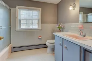 86 Lawndale Dr, Warwick, RI 02818 - Photo 11