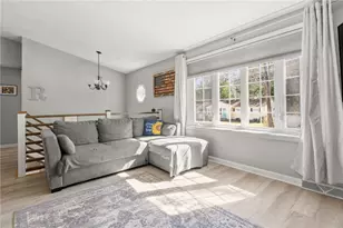 51 Cove Ave, Barrington, RI 02806 - Photo 9