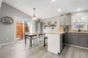 51 Cove Ave, Barrington, RI 02806 - Photo 5