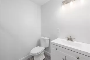 42 Fremont St, Providence, RI 02906 - Photo 19