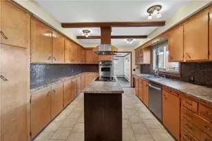 12 Hazard St, Coventry, RI 02816 - Photo 5