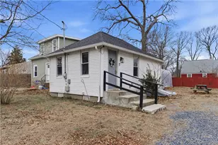 31 Oakhurst Ave, Warwick, RI 02889 - Photo 13