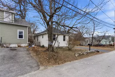 31 Oakhurst Avenue, Warwick, RI 02889 - Photo 19