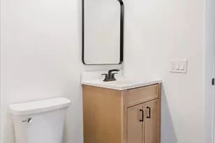 400 Narragansett Pkwy, Warwick, RI 02888 - Photo 9