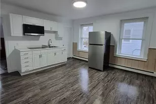 26 Farm St, Woonsocket, RI 02895 - Photo 3