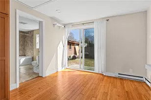 444 Pequot Ave, Warwick, RI 02889 - Photo 13