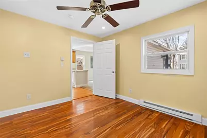 444 Pequot Avenue, Warwick, RI 02889 - Photo 17