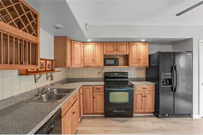 22 Oak Street #1B, North Providence, RI 02911 - Photo 3