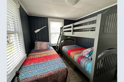 6 Guenther Court, Narragansett, RI 02882 - Photo 5