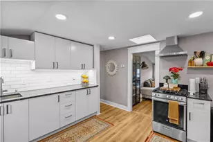 86 Rochambeau Ave, Providence, RI 02906 - Photo 13