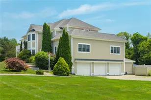180 Cottontail Dr, Portsmouth, RI 02871 - Photo 7