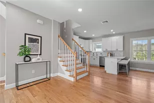 2 Old County Village Rd, Smithfield, RI 02917 - Photo 9