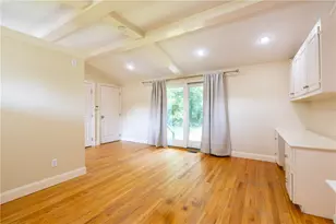 48 Pleasant St, Portsmouth, RI 02871 - Photo 13