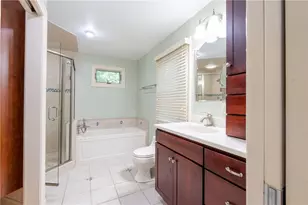 48 Pleasant St, Portsmouth, RI 02871 - Photo 25