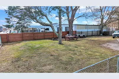 1244 Douglas Avenue, North Providence, RI 02904 - Photo 27