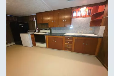 148 Wayland Avenue, Cranston, RI 02920 - Photo 17