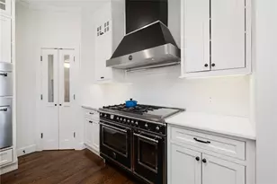 330 Freeman Pkwy, Providence, RI 02906 - Photo 9