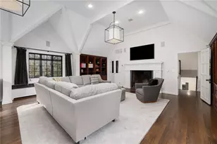 330 Freeman Pkwy, Providence, RI 02906 - Photo 25