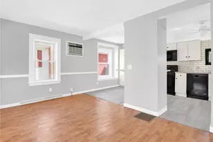 28 Fulton St, Warwick, RI 02889 - Photo 7