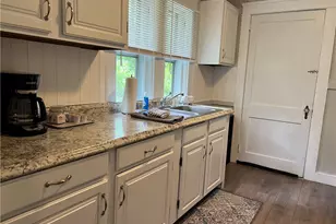 9 Rockland St, Narragansett, RI 02882 - Photo 3