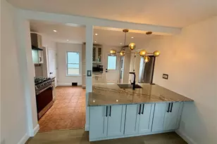 571 Winter St, Woonsocket, RI 02895 - Photo 9