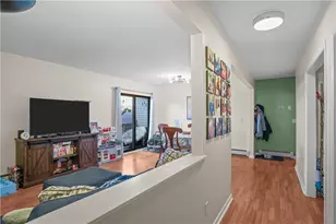 79 Village Ct, West Warwick, RI 02893 - Photo 15