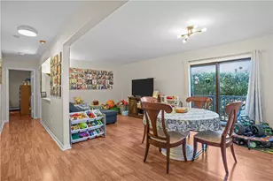 79 Village Ct, West Warwick, RI 02893 - Photo 9