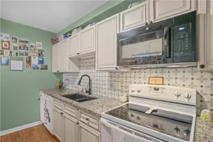 79 Village Ct, West Warwick, RI 02893 - Photo 7