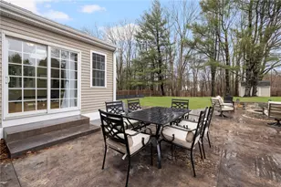 33 Old Meadow Ln, Cumberland, RI 02864 - Photo 47