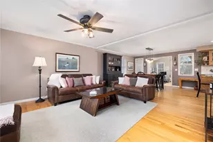 33 Old Meadow Ln, Cumberland, RI 02864 - Photo 5