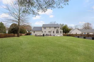 33 Old Meadow Ln, Cumberland, RI 02864 - Photo 43