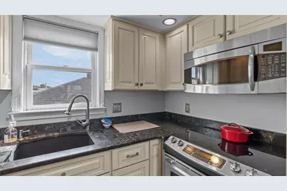 492 Thames Street #4, Newport, RI 02840 - Photo 13