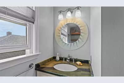 492 Thames Street #4, Newport, RI 02840 - Photo 17