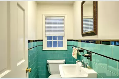 470 Cole Avenue, Providence, RI 02906 - Photo 19