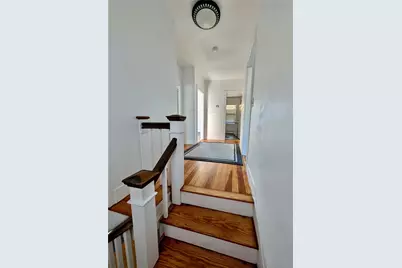 18 Bedlow Avenue, Newport, RI 02840 - Photo 9