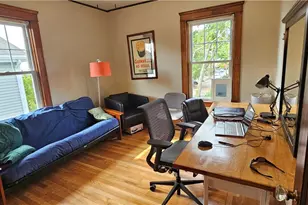 218 Howell St, Providence, RI 02906 - Photo 3