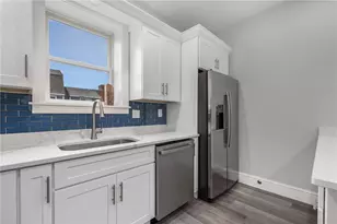 10 Braman St, Newport, RI 02840 - Photo 9