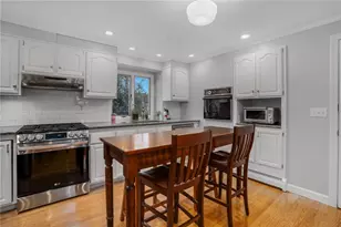 74 Maize Corn Rd, Portsmouth, RI 02871 - Photo 3