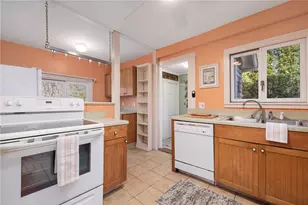 65 Coronado St, Jamestown, RI 02835 - Photo 7