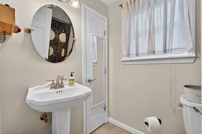 122 Leigh Street, Warwick, RI 02889 - Photo 13