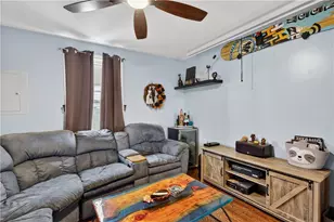 122 Leigh St, Warwick, RI 02889 - Photo 9